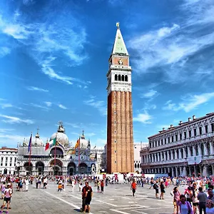 Raggio Di Sole Dietro Piazza San Marco Holiday home
